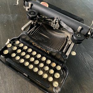 Antique CORONA FOLDING 3 Bank TYPEWRITER 1921